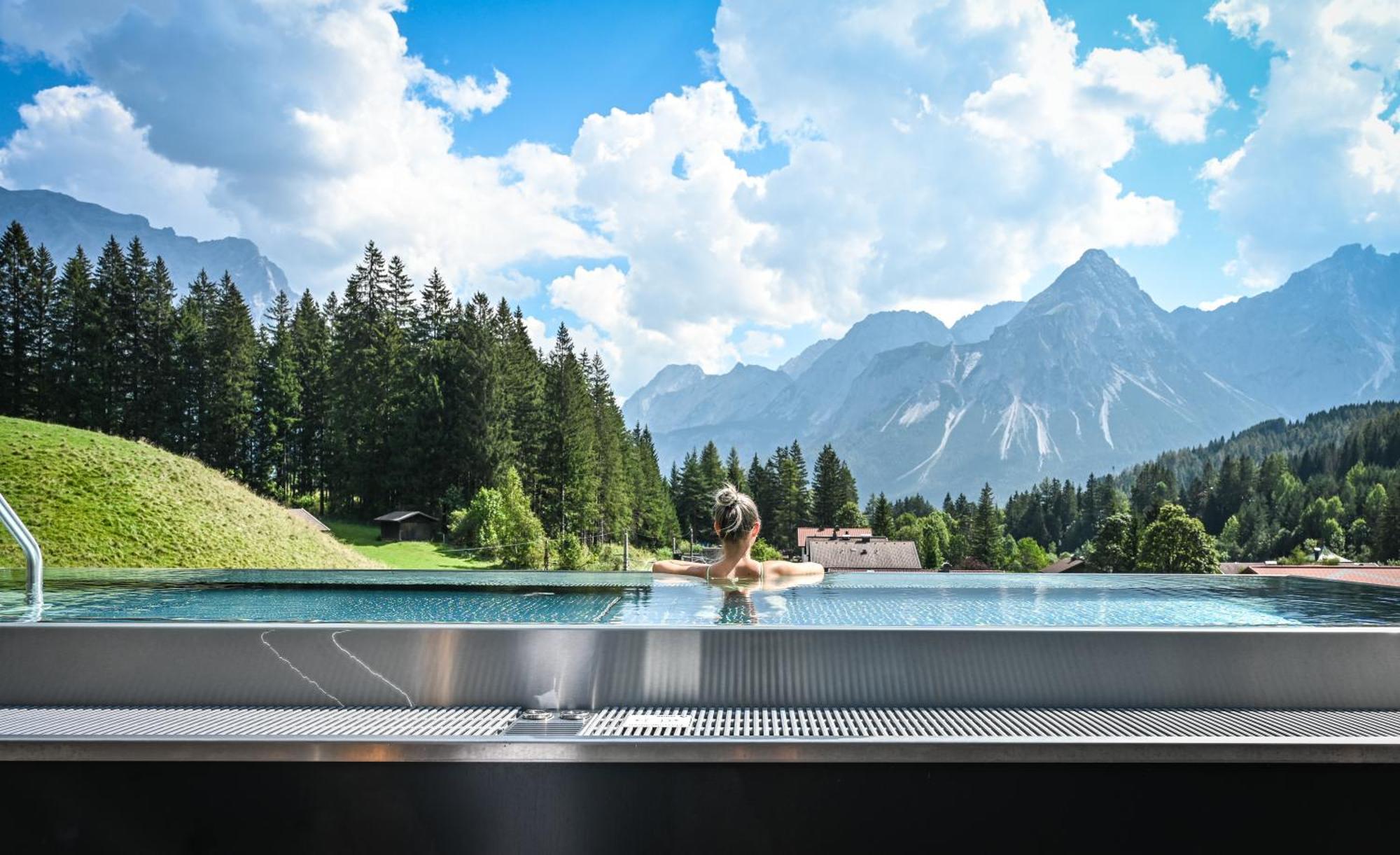 Alpen Appartements Laerchenhof Lermoos Exterior photo